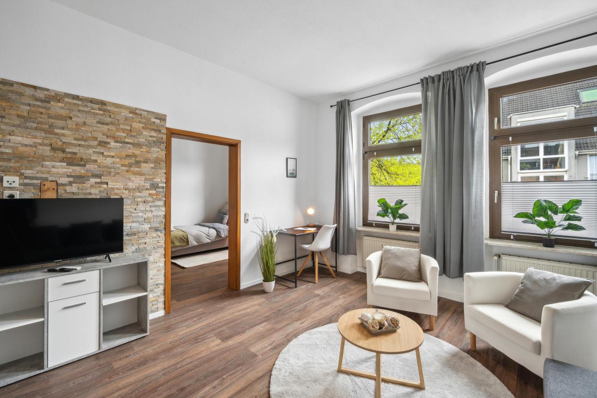 Wupper Home Ii, Top Lage Ideal Fuer Geschaeftsleute, Monteure, Familien, 3 Zimmer, Flachbild-Tv 부퍼탈 외부 사진